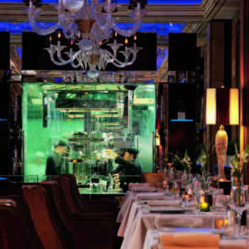 Acanto Show kitchen