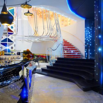 Lounge Bar